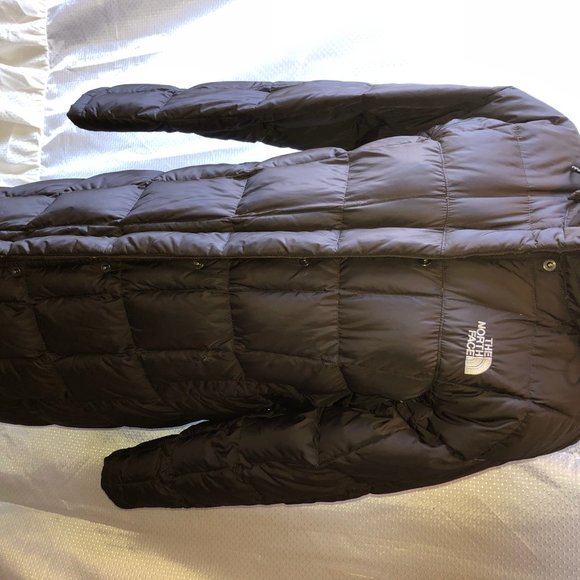 North Face Parka - Picture 2 of 2